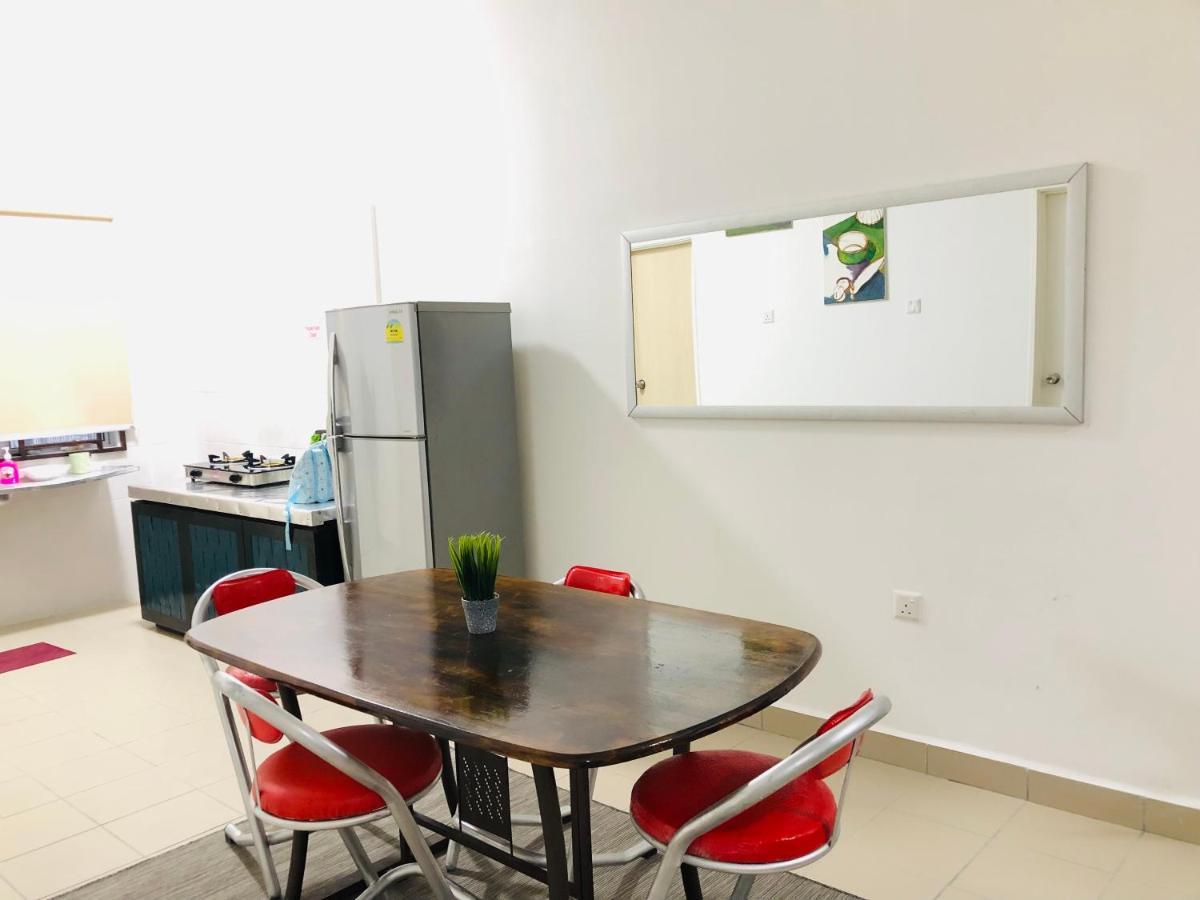 Alyn Home Batu Pahat IV Wifi Cuckoo Exterior photo