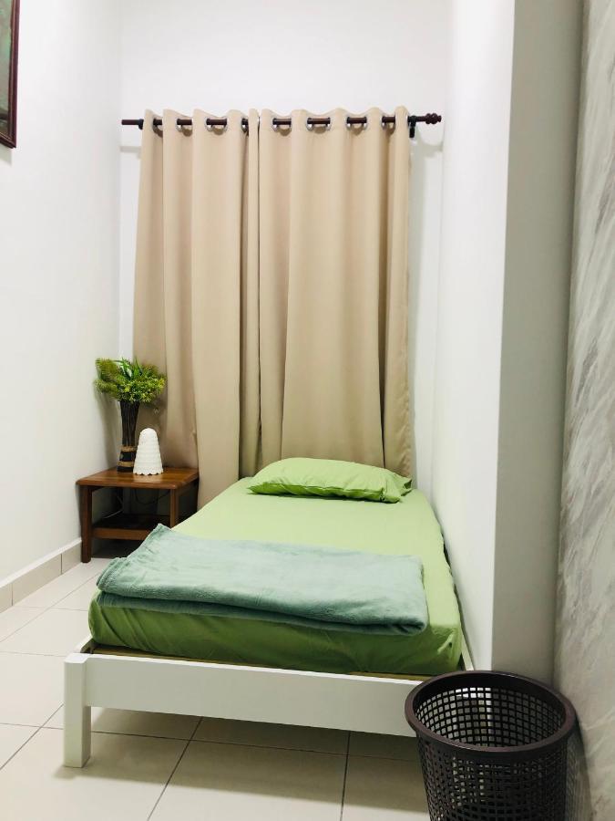 Alyn Home Batu Pahat IV Wifi Cuckoo Exterior photo